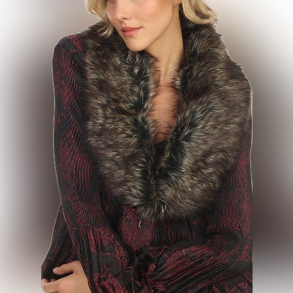 Lindi Size M Women’s Peplum Light Jacket with Detachable Faux Fur Collar - Picture 5 of 10